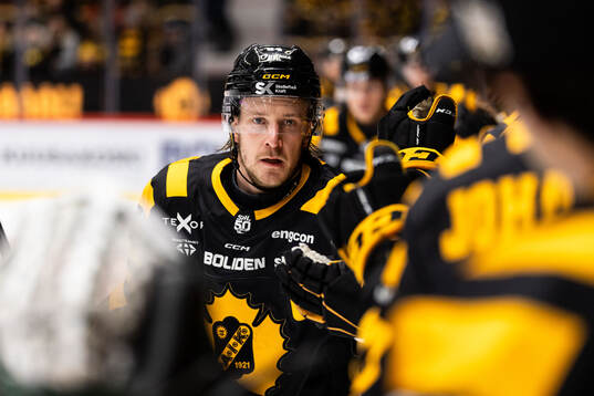 Skellefteås Jonathan Pudas jublar