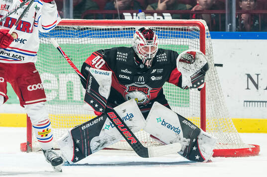 Malmö Redhawks målvakt Oskar Blomgren