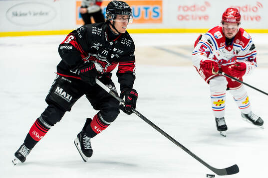 Malmö Redhawks Eemil Viro och Timrås Jonathan Dahlén