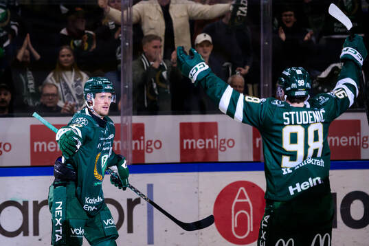 Färjestads Magnus Nygren jublar
