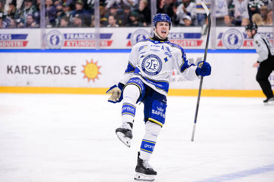 Leksands Arvid Eljas jublar