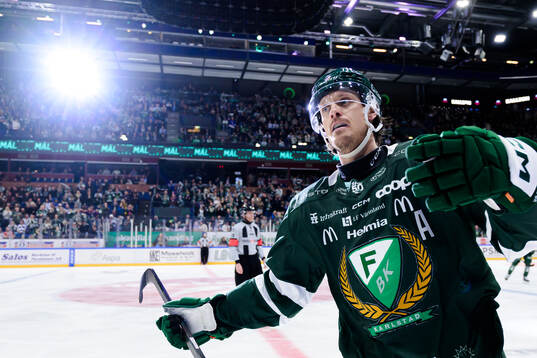 Färjestads Magnus Nygren jublar