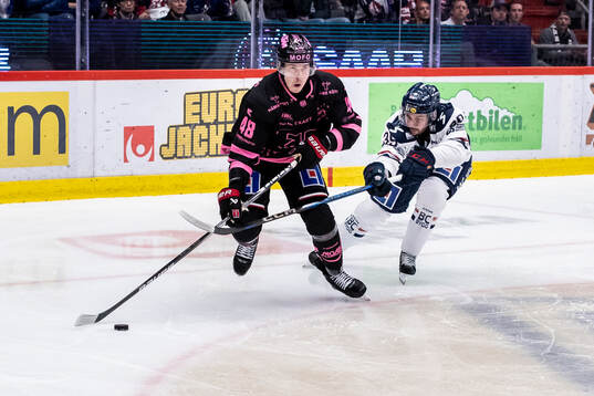 Örebros Juuso Vainio och Linköpings Ty Rattie