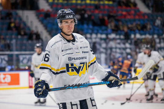 HV71s Nikola Pasic
