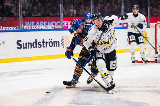 Djurgårdens Mathias Emilio Pettersen och HV71s Hugo