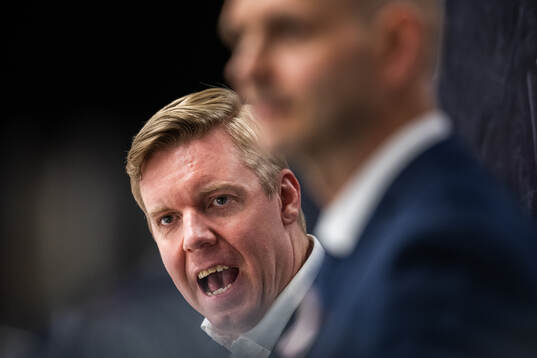 HV71s tränare Anton Blomqvist