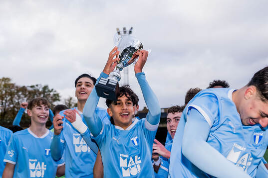 Malmö FFs Amir Osman jublar