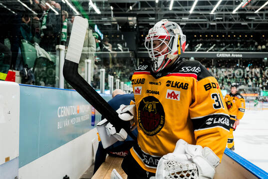 Luleås målvakt Matteus Ward deppar