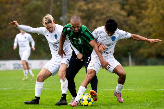 Högaborgs Junes Barny mot Staffanstorps Uniteds Nawid