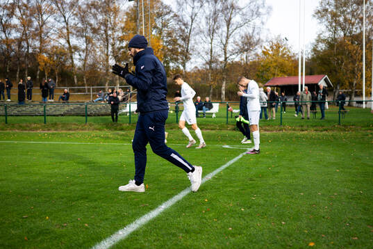 Staffanstorps Uniteds Tarik Fetahovic och tränare Haris