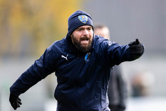 Staffanstorps Uniteds tränare Haris Saranovic