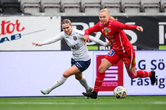 Eskilstuna Uniteds Gabrielle Rose Rennie och KIF Örebros