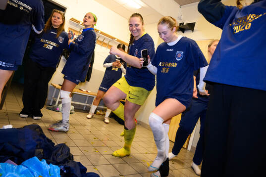 Eskilstuna Uniteds målvakt Monica Elisabeth Wilhelm och