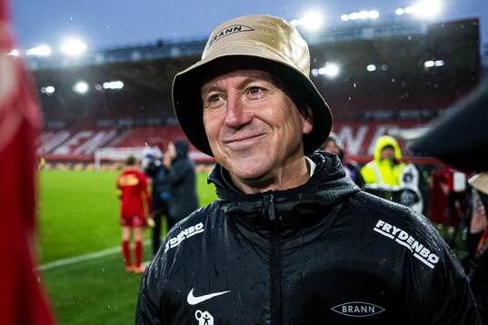 Leif Gunnar Smerud, head coach of Brann, celebrates