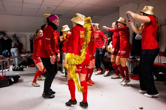 Players of Brann celebrates