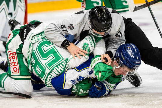 Rögles Filip Johansson och Leksands Tinus Luc Koblar
