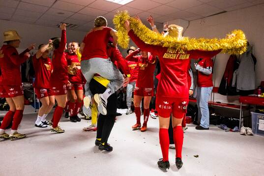 Players of Brann celebrates