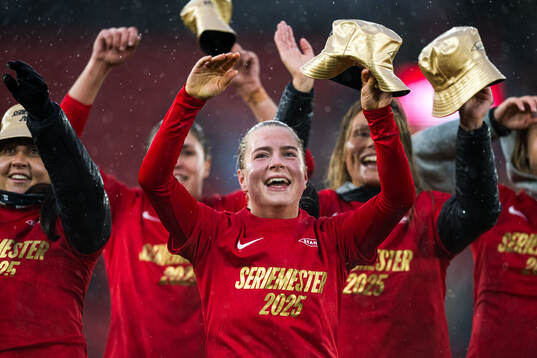 Monica Isaksen of Brann celebrates