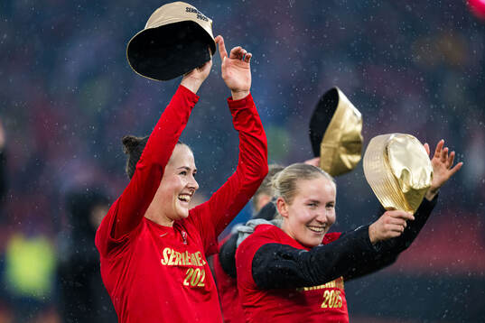 Joanna Maria Tynnilä of Brann celebrates