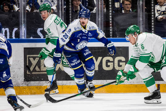 Rögles Fredrik Olofsson och Leksands Nolan Stevens