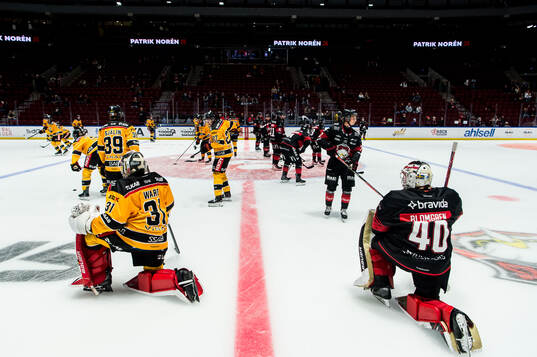 Luleås spelare och Malmö Redhawks spelare