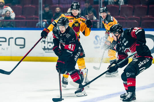 Malmö Redhawks Joseph Berger och Linus Öberg och Luleås