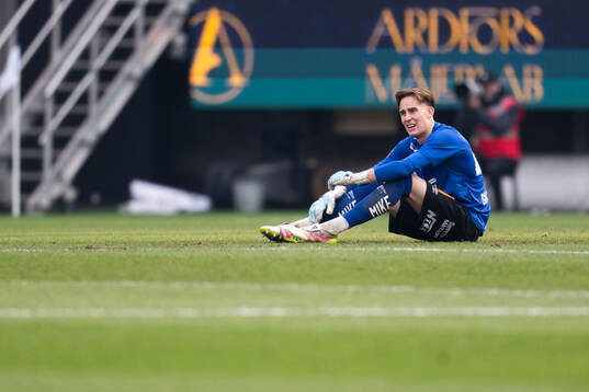 Örgrytes målvakt Hampus Gustafsson har ont