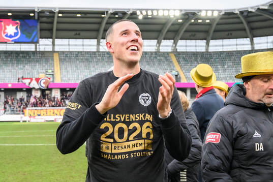 Kalmars målvakt Samuel Brolin jublar