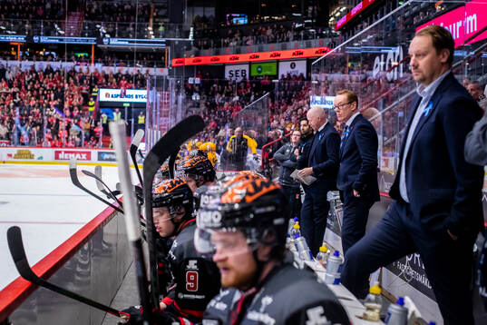 Örebros bås och tränare Niklas Eriksson