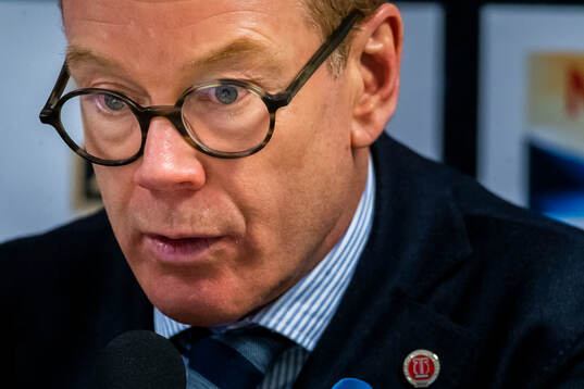 Örebros tränare Niklas Eriksson på presskonferensen