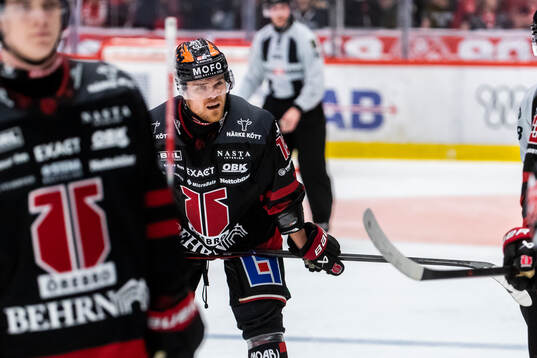 Örebros Sean Malone deppar