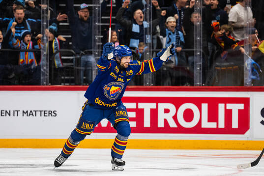 Djurgårdens Jacob Josefson jublar
