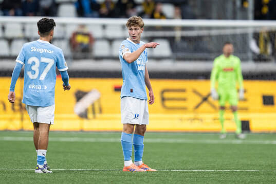 Malmö FFs Adrian Skogmar och Häckens Hugo Bolin