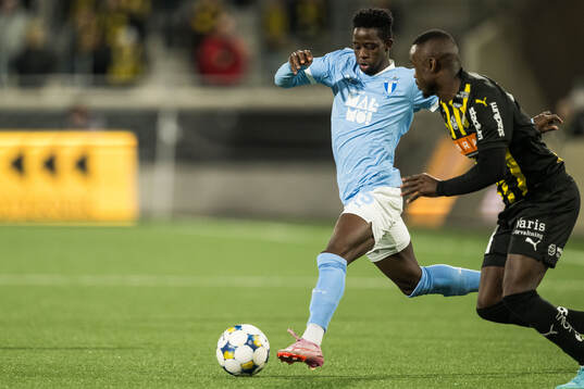Malmö FFs Salifou Soumah och Häckens Brice Wembangomo