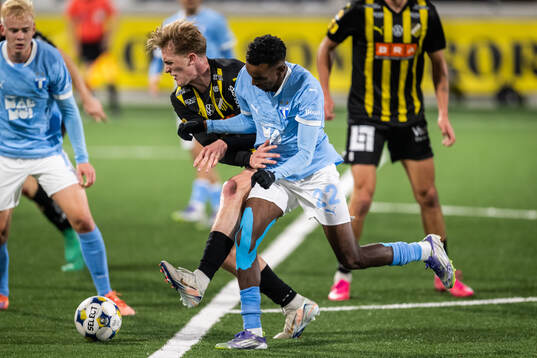Häckens Olle Samuelsson och Malmö FFs Taha Ali
