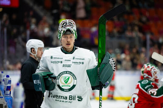 Färjestads målvakt Emil Larmi