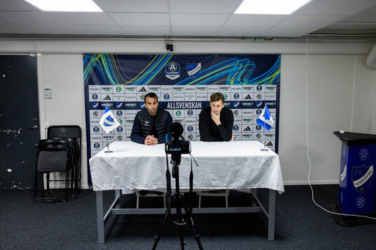 Sirius tränare Andreas Engelmark och IFK Norrköpings