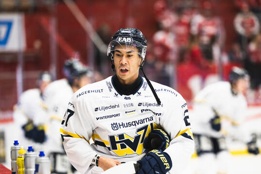 HV71s Jonathan Ang