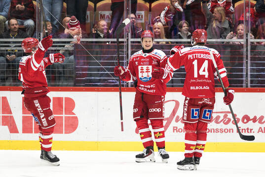 Timrås Eddie Genborg jublar