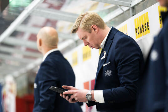 HV71s tränare Anton Blomqvist