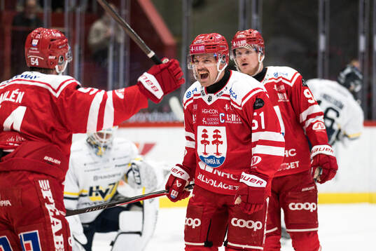 Timrås Anton Lander jublar