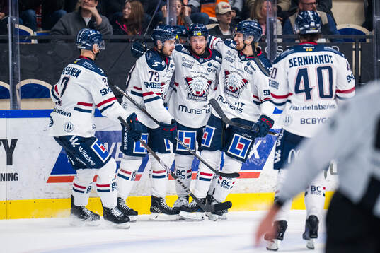 Linköpings Jakub Vrana jublar