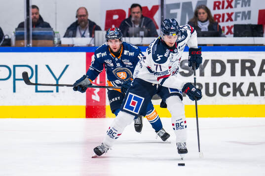 Växjös Zachary Giuttari och Linköpings Eskild Bakke Olsen