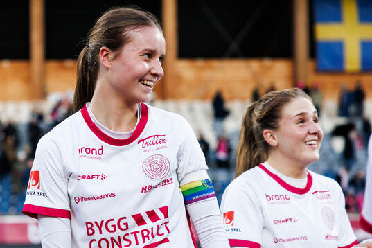 IK Uppsalas Julia Ragnarsson jublar