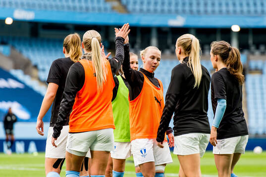 Malmö FFs Nathalie Hoff Persson och spelare