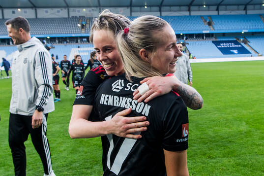 Piteås Cecilia Edlund och Selina Henriksson jublar
