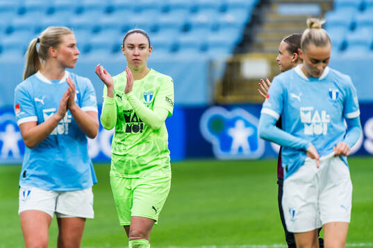 Malmö FFs målvakt Moa Öhman deppar