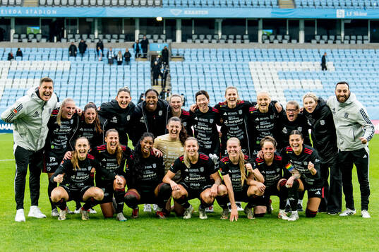 Piteås spelare jublar