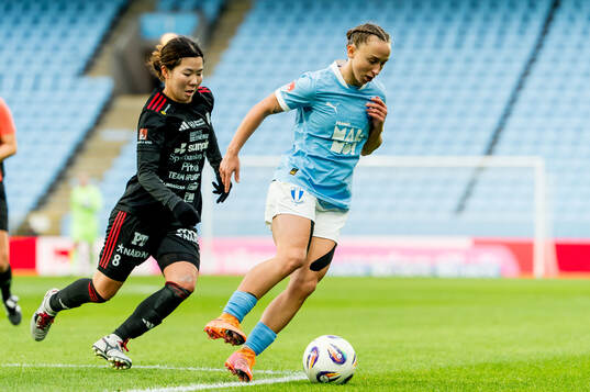 Piteås Shiho Matsubara och Malmö FFs Miljana Ivanovic