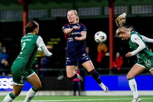 Bläddra bland fler bilder av Fotboll, Damallsvenskan, Rosengård - Alingsås